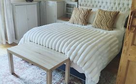 Mienru House Self Catering Cottage
